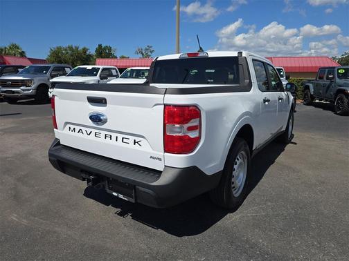 2024 Ford Maverick XL