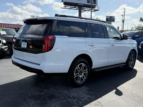 STAR WHITE MET TRI-COAT 2025 Ford Expedition Active