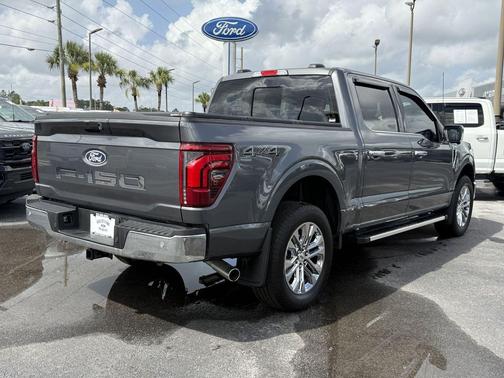 CARBONIZED GRAY METALLIC 2025 Ford F-150 Lariat