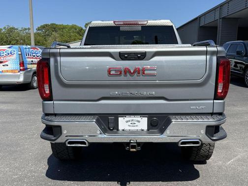Sterling Metallic 2024 GMC Sierra 1500 SLT