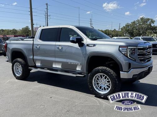 Sterling Metallic 2024 GMC Sierra 1500 SLT