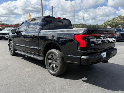 AGATE BLACK METALLIC 2023 Ford F-150 Lightning LARIAT