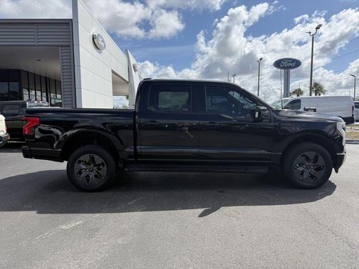 AGATE BLACK METALLIC 2023 Ford F-150 Lightning LARIAT