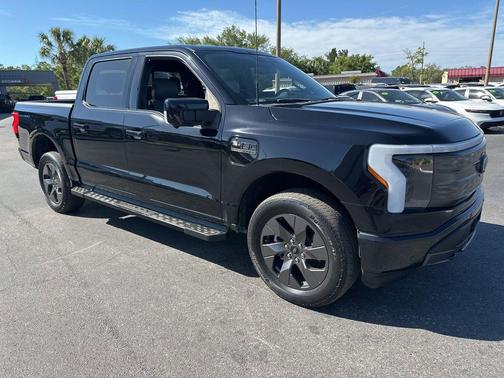 AGATE BLACK METALLIC 2023 Ford F-150 Lightning LARIAT