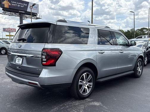 ICONIC SILVER METALLIC 2024 Ford Expedition Max Limited