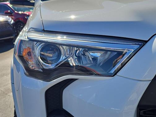 2022 Toyota 4Runner TRD Off Road