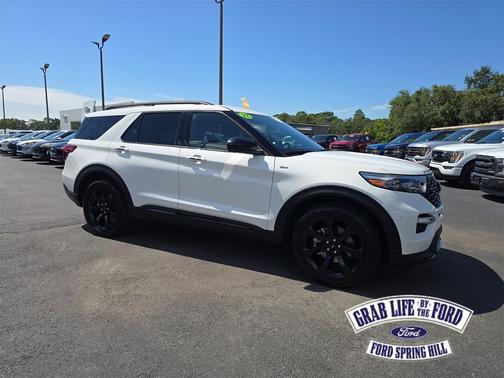 2022 Ford Explorer ST-Line