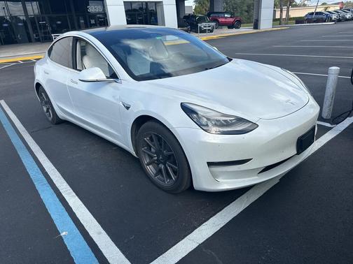 2020 Tesla Model 3 Standard Range