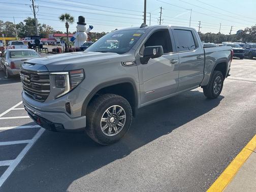 2024 GMC Sierra 1500 AT4