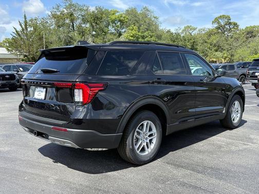 AGATE BLACK METALLIC 2026 Ford Explorer Active