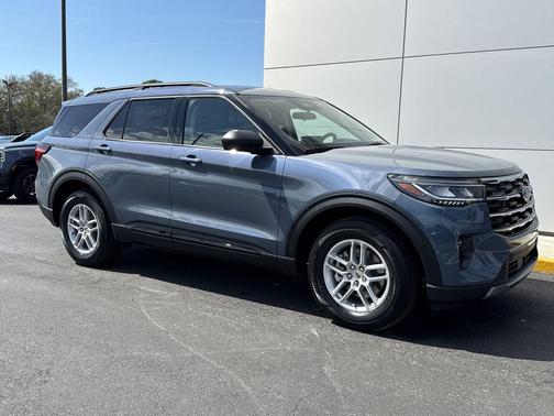 2026 Ford Explorer Active w/200A Pkg