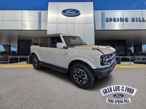 2025 Ford Bronco Outer Banks