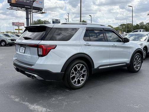 SPACE WHITE METALLIC 2025 Ford Explorer Platinum