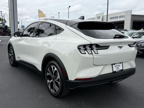 STAR WHITE MET TRI-COAT 2024 Ford Mustang Mach-E Select