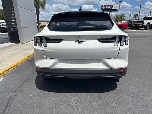 STAR WHITE MET TRI-COAT 2024 Ford Mustang Mach-E Select