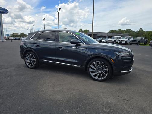 2021 Lincoln Nautilus Reserve