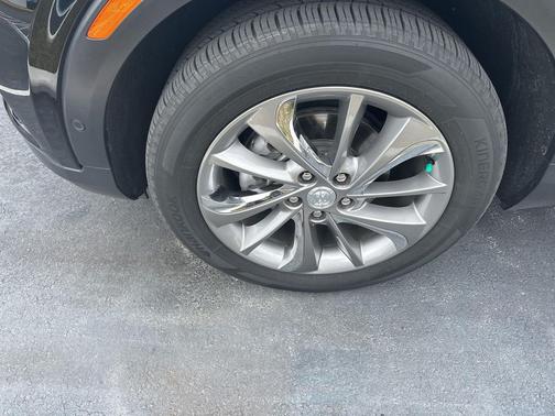 Ebony Twilight Metallic 2022 Buick Encore GX Essence