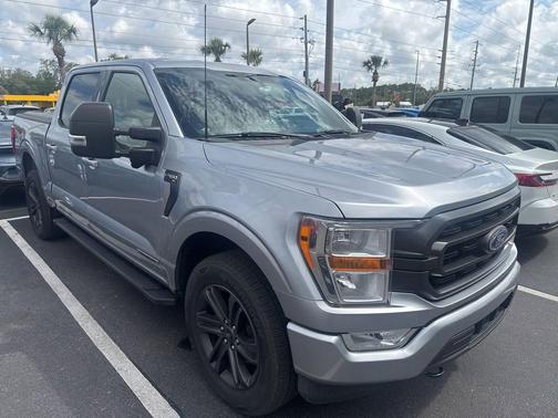 ICONIC SILVER METALLIC 2022 Ford F-150 XLT