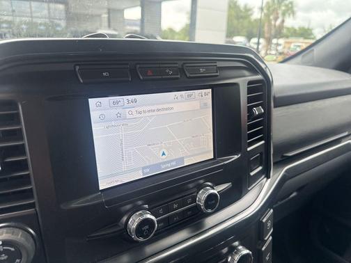 ICONIC SILVER METALLIC 2022 Ford F-150 XLT