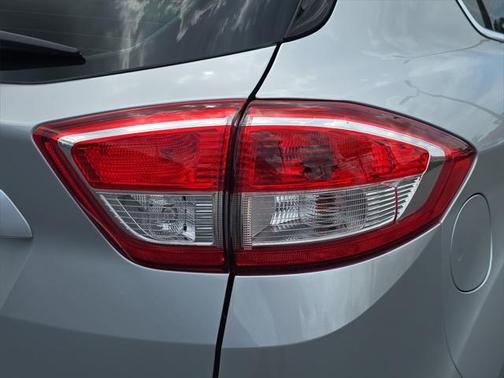 2017 Ford C-Max Energi Titanium