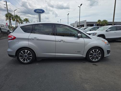 2017 Ford C-Max Energi Titanium
