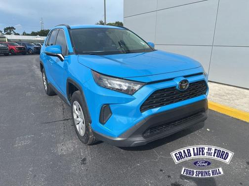 2021 Toyota RAV4 LE