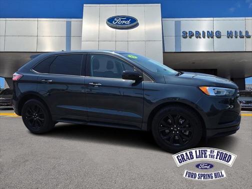 2022 Ford Edge SE