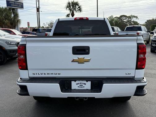 Summit White 2019 Chevrolet Silverado 1500 Custom
