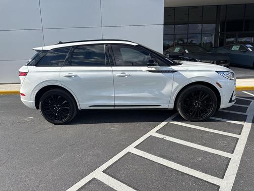 2023 Lincoln Corsair Reserve