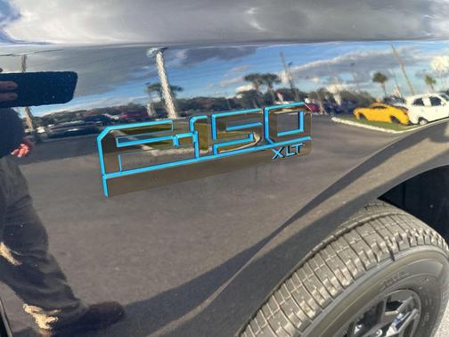 2025 Ford F-150 Lightning XLT