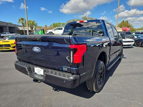 2025 Ford F-150 Lightning XLT