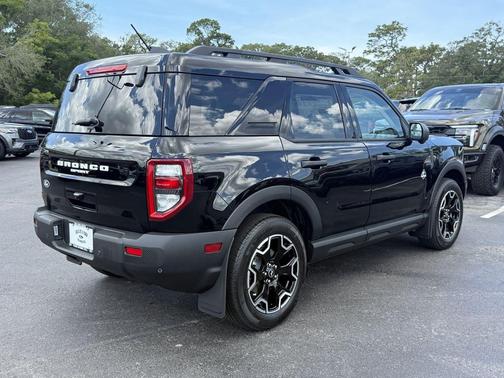 SHADOW BLACK 2026 Ford Bronco Sport Outer Banks