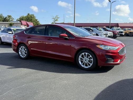 RUBY RED TINTED CLEARCOAT 2019 Ford Fusion SE