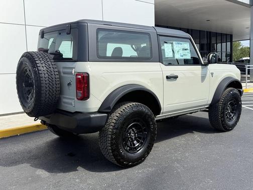 DESERT SAND 2026 Ford Bronco Base