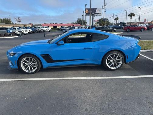 2024 Ford Mustang EcoBoost