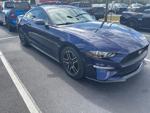 2020 Ford Mustang EcoBoost