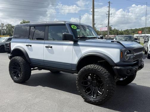 AZURE GRAY MET TRI-COAT 2025 Ford Bronco Badlands