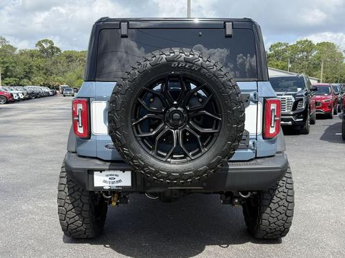 AZURE GRAY MET TRI-COAT 2025 Ford Bronco Badlands