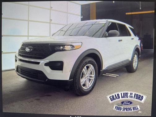 2023 Ford Explorer Base