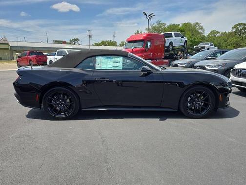 2025 Ford Mustang EcoBoost Premium