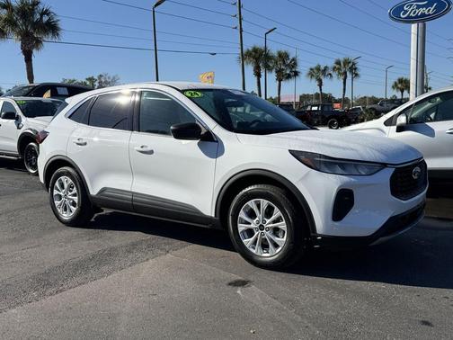OXFORD WHITE 2024 Ford Escape Active