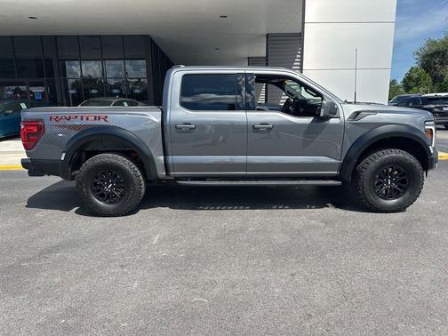 CARBONIZED GRAY METALLIC 2025 Ford F-150 Raptor
