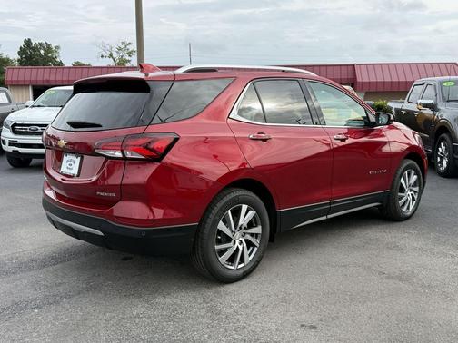 Radiant Red Tintcoat 2024 Chevrolet Equinox Premier w/1LZ