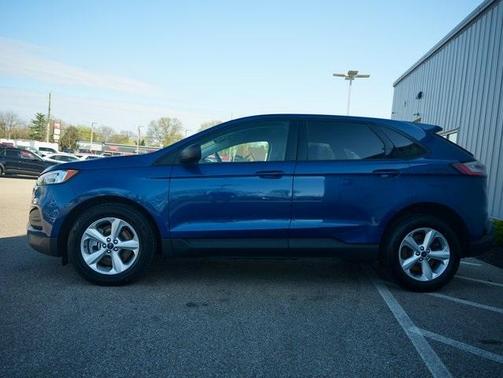 2022 Ford Edge SE