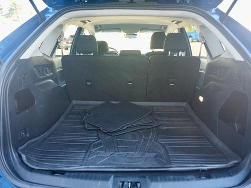 2022 Ford Edge SE