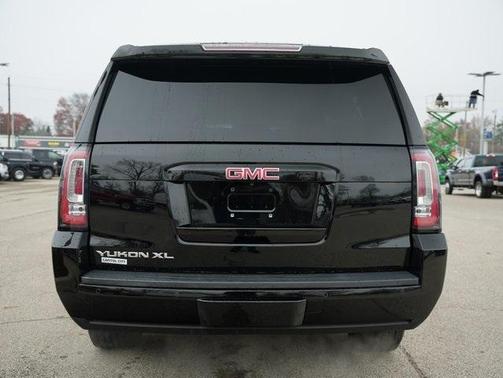 2017 GMC Yukon XL SLE