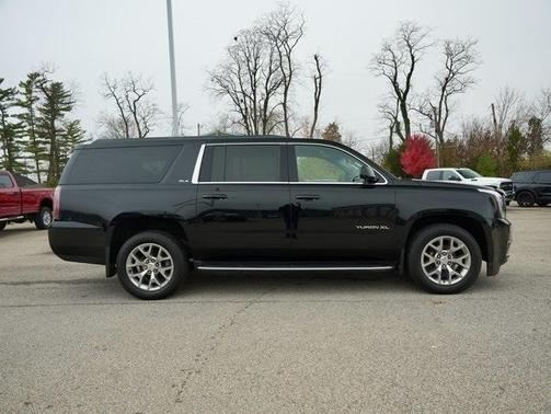 2017 GMC Yukon XL SLE