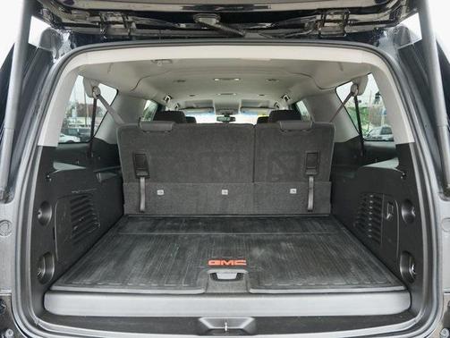 2017 GMC Yukon XL SLE