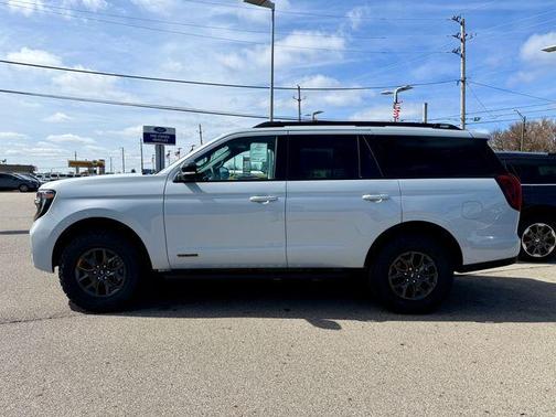 Space Silver 2026 Ford Expedition Tremor