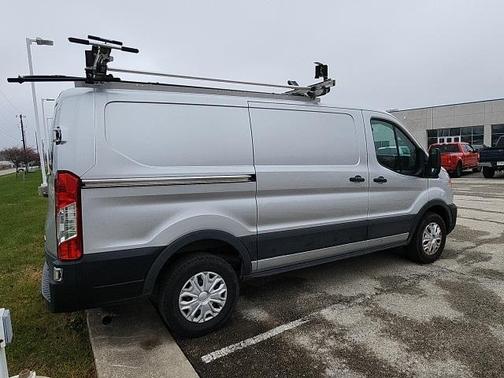 2022 Ford Transit-250 Base
